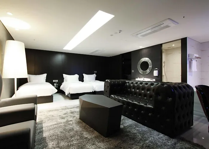 호텔 Richwell 3*